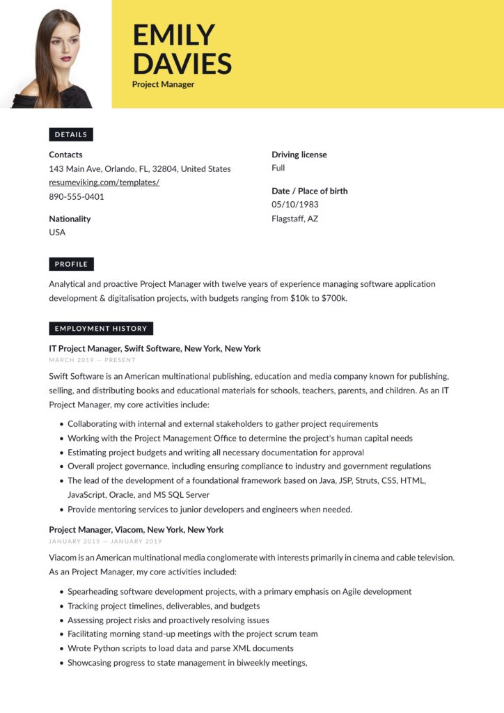 modern project manager resume example customiseable colors