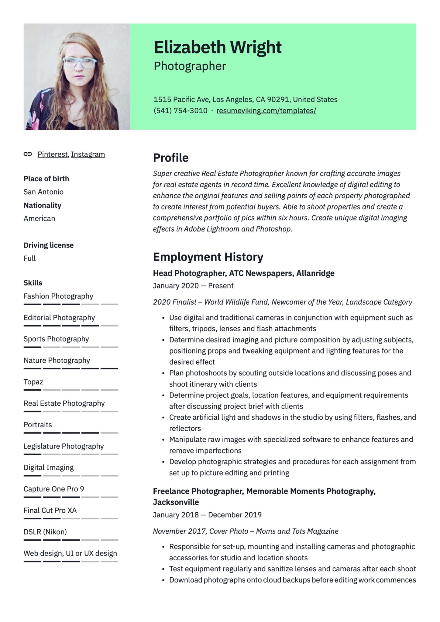 Professional Green Resume Template Photographer